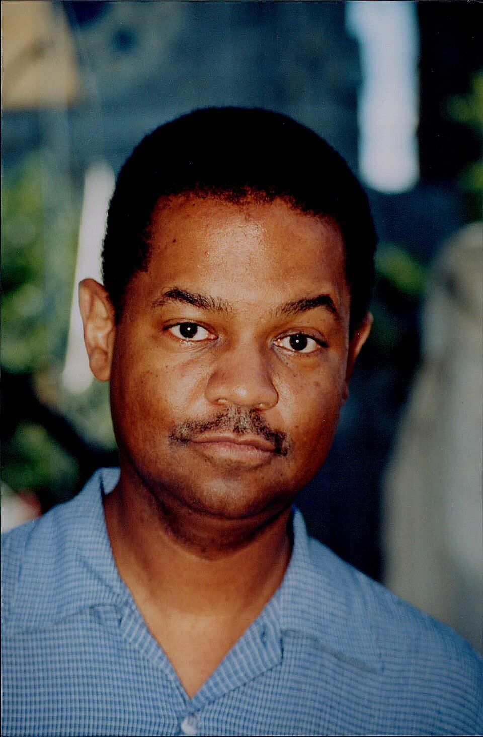 Photo of Earl Klugh